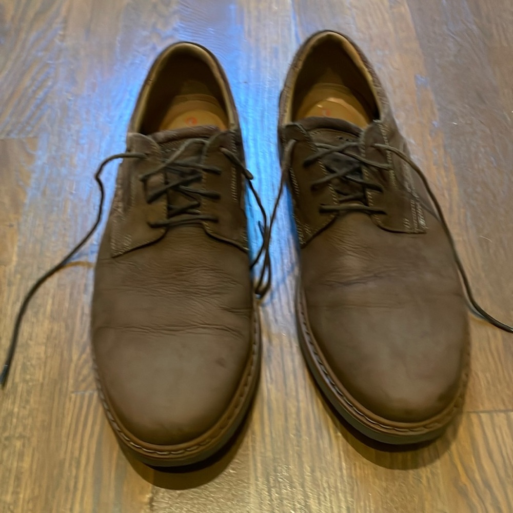 Mens Clarks Unstructured Shoes- size 9.5